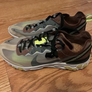 Nike React Element 87 Desert Sand Size 9.5
